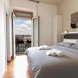 florestine-napoli.hotels-amalfi.com/